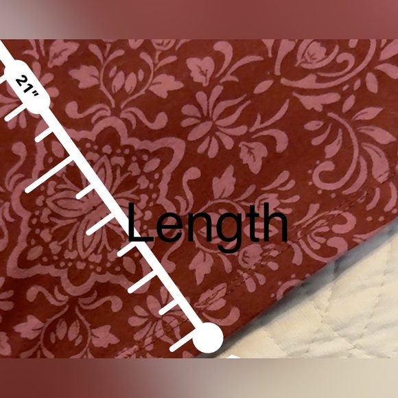 🌹TORRID PRETTY MEDALLION FIRED BRICK CAMI - Picture 4 of 6